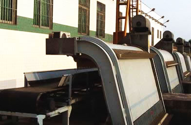 1681545943207168.jpg 回轉(zhuǎn)式格柵清污機(jī).jpg